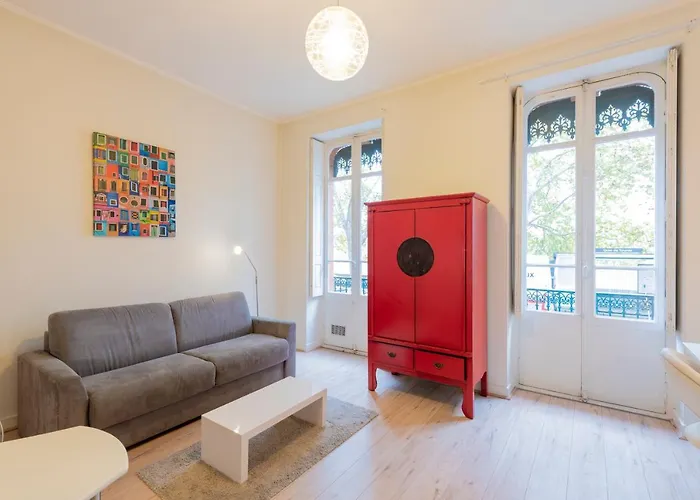 Le Bord De Garonne Toulouse